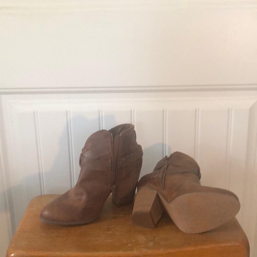 XoXo booties